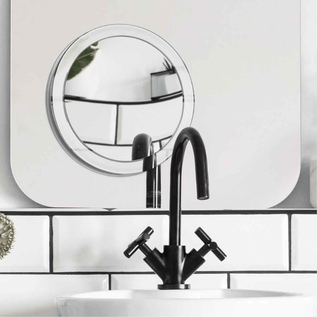 Makeupspejl med sugekopper - 10x forstørrelse