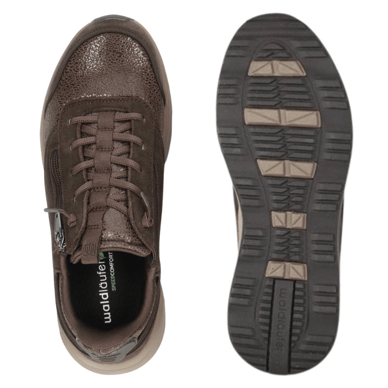 Brauner Waldläufer Damensneaker von oben und eine rutschfeste Außensohle mit Profil