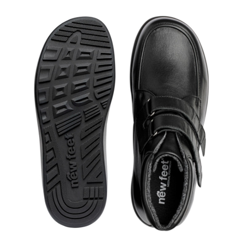 Niedriger Herrenstiefel aus schwarzem Leder, New Feet